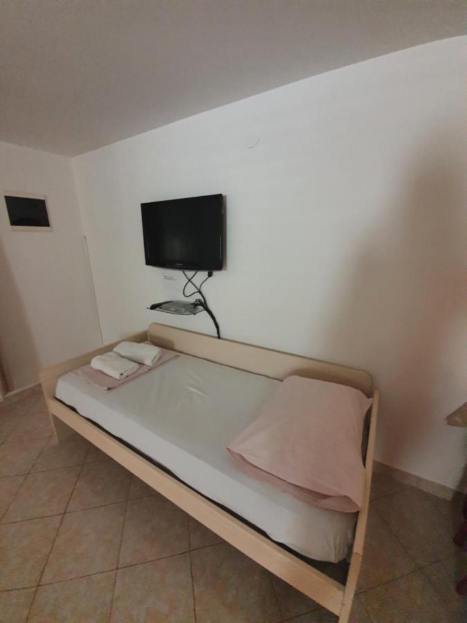 Apartmani Vrtlici Zdenka Stara Novalja Exterior foto