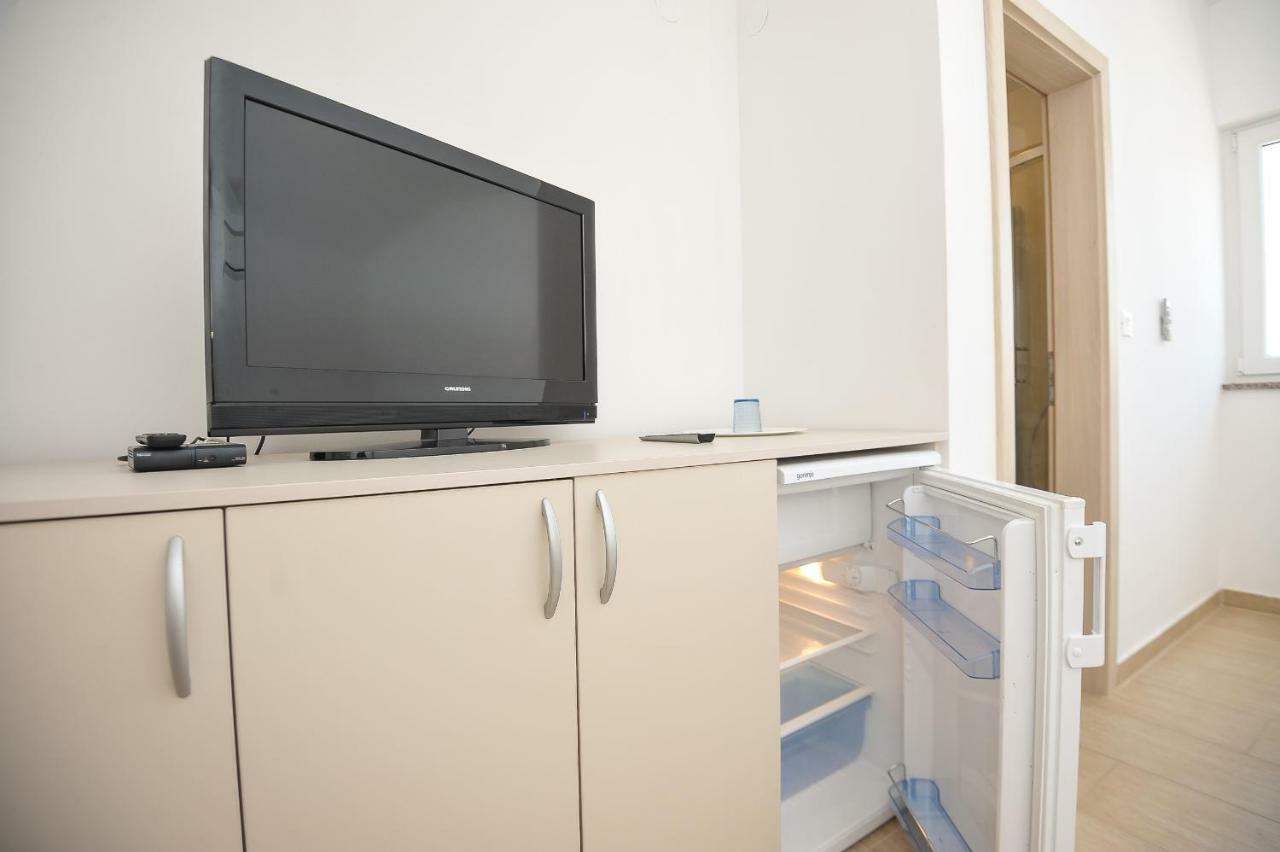 Apartmani Vrtlici Zdenka Stara Novalja Exterior foto