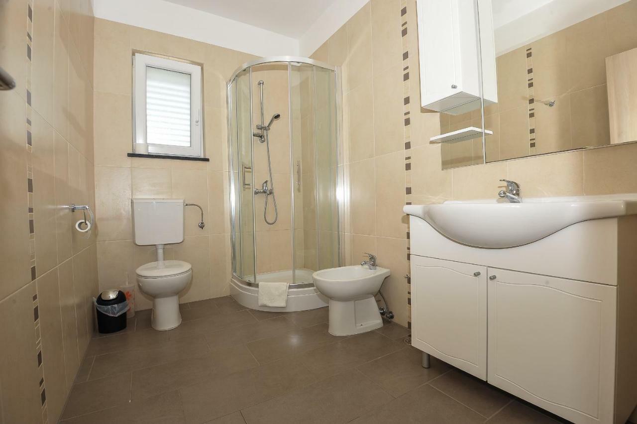 Apartmani Vrtlici Zdenka Stara Novalja Exterior foto